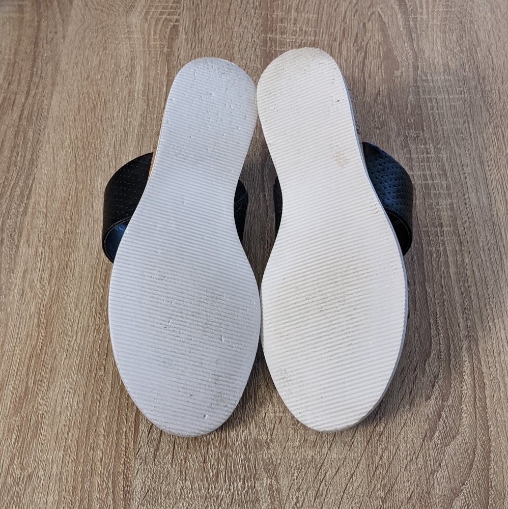 2/$10 Charles by Charles David Black/Snake Sandals - Picture 4 of 5